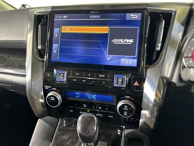 Toyota VELLFIRE 2018 7063031-9