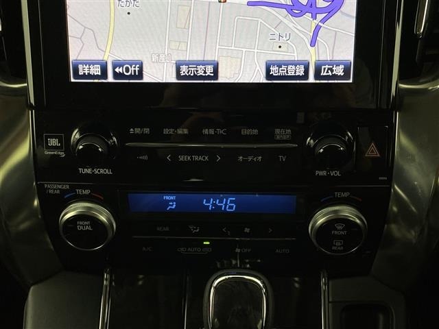 Toyota VELLFIRE 2018 7063047-3