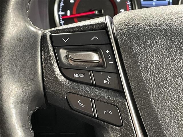 Toyota VELLFIRE 2018 7063095-4