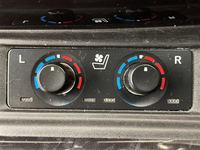 Toyota VELLFIRE 2018 7063105-18