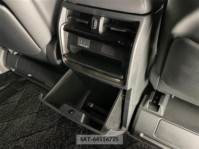 Toyota VELLFIRE 2024 7063133-6