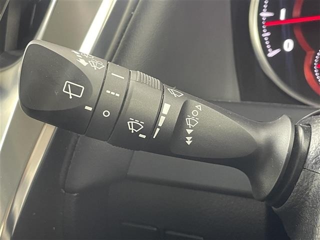 Toyota VELLFIRE 2018 7063136-11