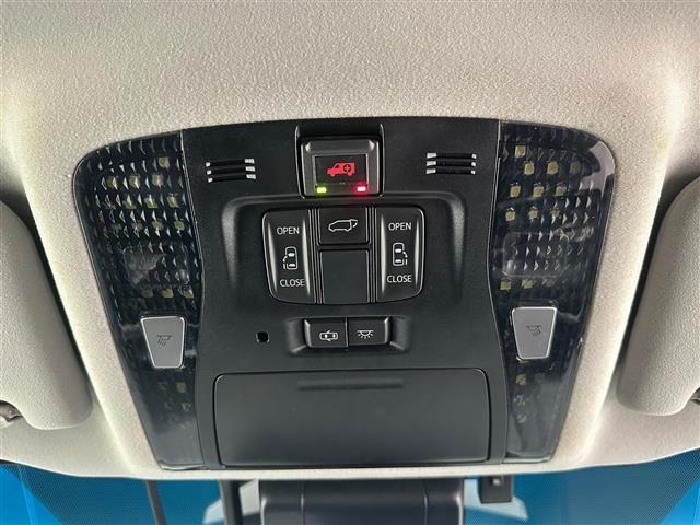 Toyota VELLFIRE 2018 7063144-12