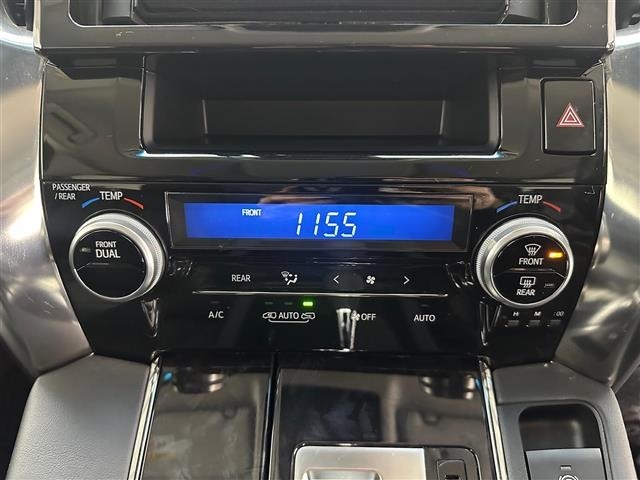 Toyota VELLFIRE 2018 7063144-3