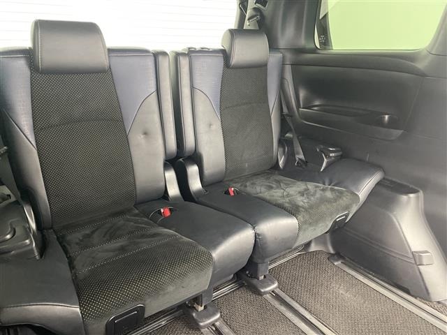 Toyota VELLFIRE 2017 7063178-4