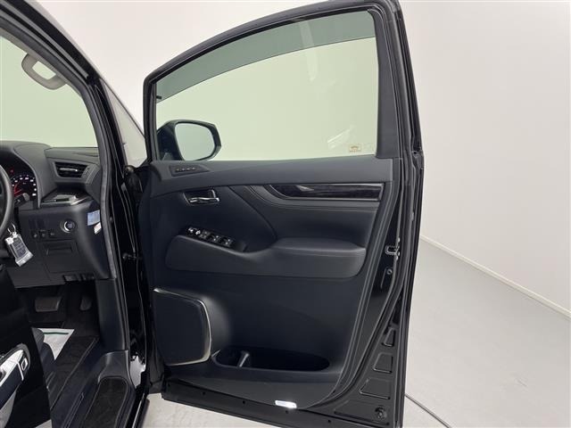 Toyota VELLFIRE 2018 7063192-6