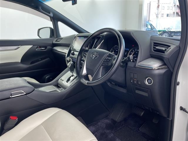 Toyota VELLFIRE 2018 7063210-1