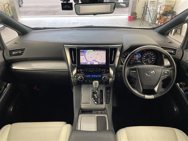 Toyota VELLFIRE 2018 7063210-14
