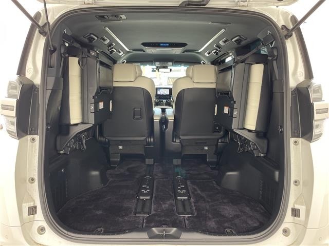 Toyota VELLFIRE 2018 7063210-2