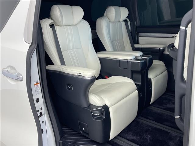 Toyota VELLFIRE 2018 7063210-7