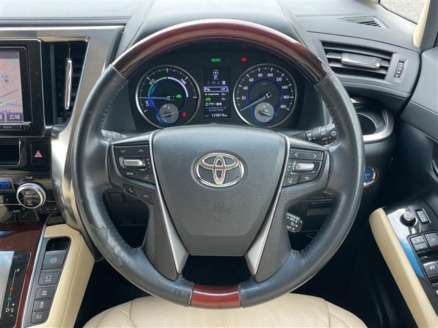 Toyota VELLFIRE 2015 7063231-1