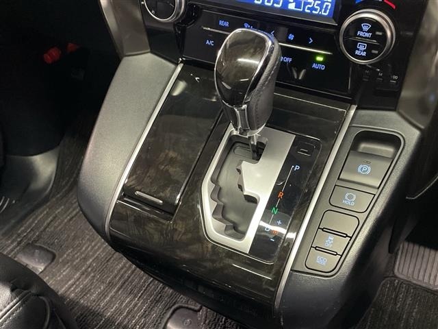 Toyota VELLFIRE 2017 7063239-3