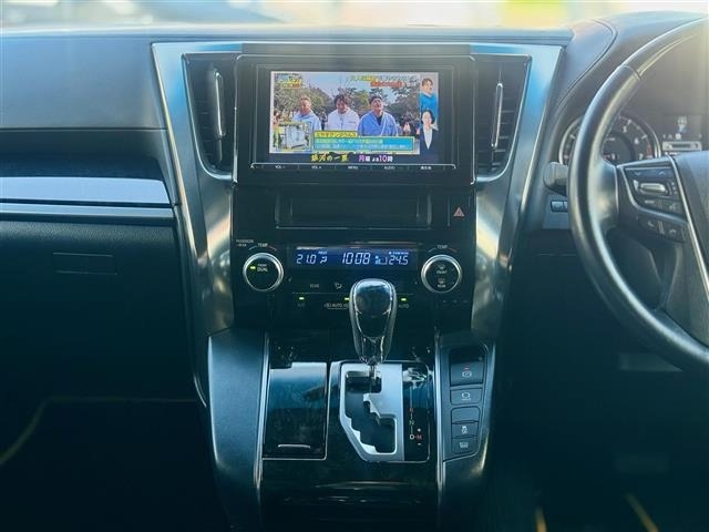 Toyota VELLFIRE 2017 7063259-16