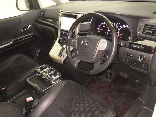 Toyota VELLFIRE 2013 7063317-3