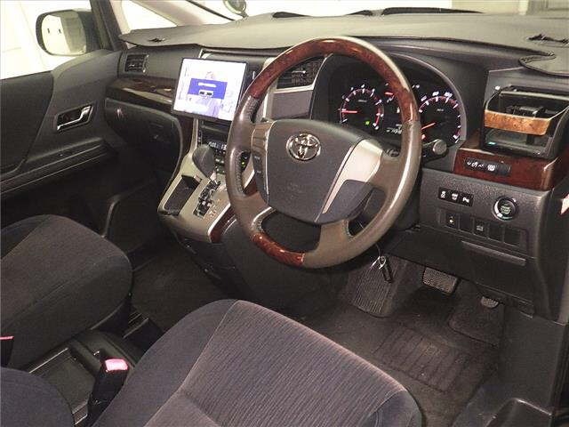 Toyota VELLFIRE 2012 7063320-3