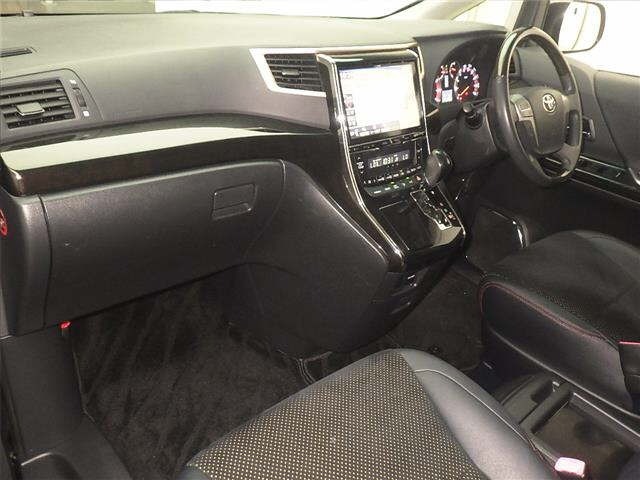 Toyota VELLFIRE 2014 7063323-4