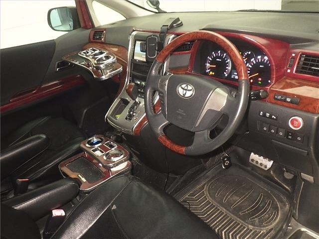 Toyota VELLFIRE 2010 7063332-3