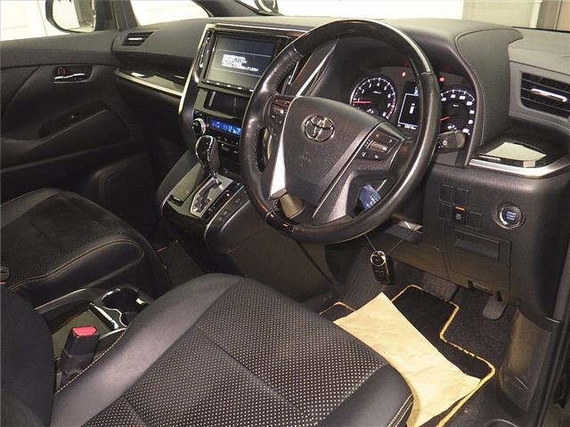 Toyota VELLFIRE 2017 7063333-3