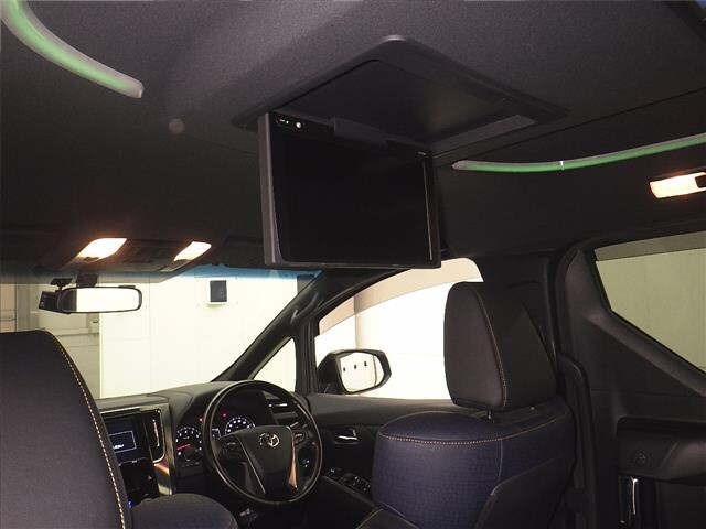 Toyota VELLFIRE 2017 7063333-8