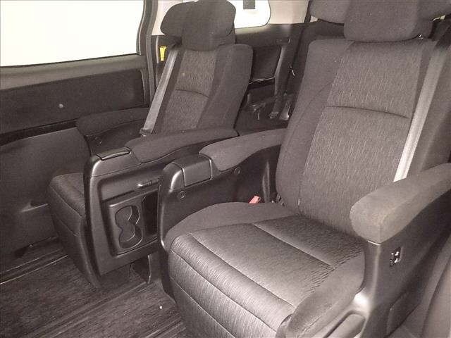 Toyota VELLFIRE 2012 7063341-7