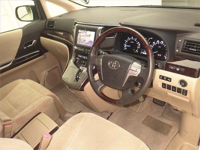 Toyota VELLFIRE 2012 7063342-3