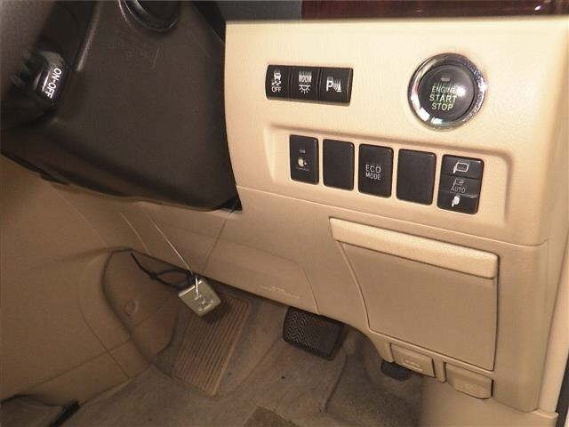 Toyota VELLFIRE 2012 7063342-9