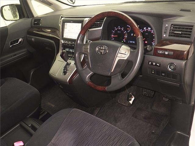 Toyota VELLFIRE 2012 7063344-3