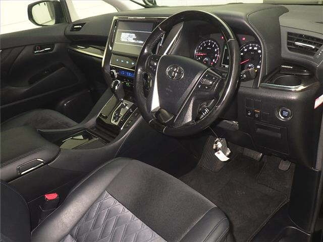 Toyota VELLFIRE 2017 7063348-3