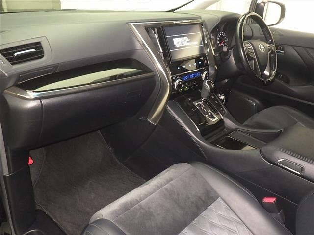 Toyota VELLFIRE 2017 7063348-4