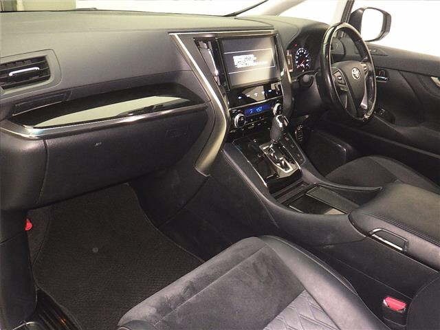Toyota VELLFIRE 2017 7063349-4