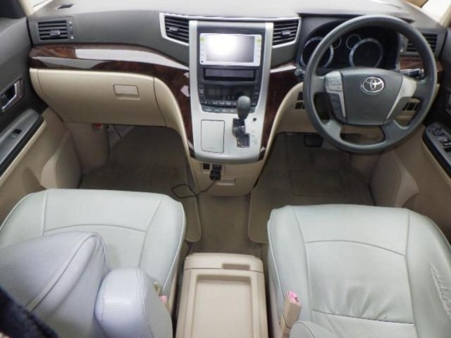 Toyota VELLFIRE 2012 7063357-3