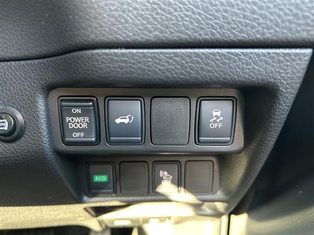 Nissan X-TRAIL 2018 7056297-12