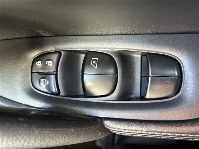 Nissan X-TRAIL 2018 7056297-4
