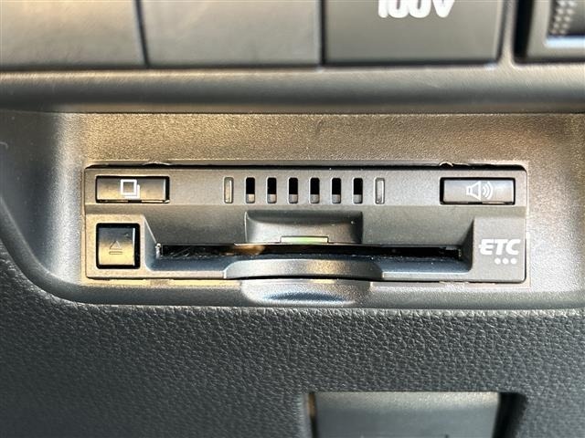 Toyota AQUA 2024 7086290-16