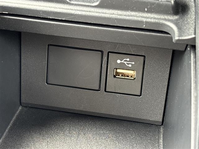 Toyota AQUA 2024 7086293-4