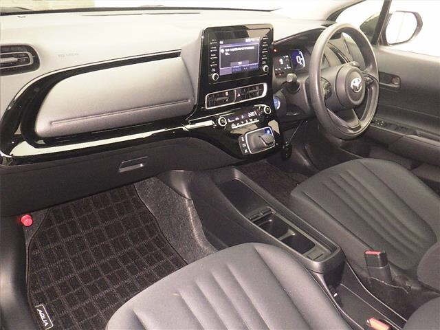 Toyota AQUA 2024 7086493-4