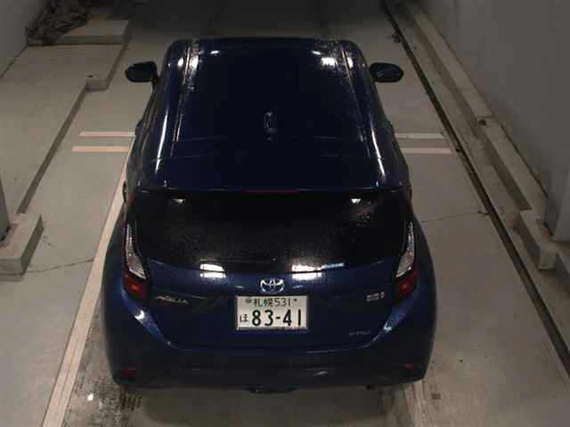Toyota AQUA 2024 7086561-7