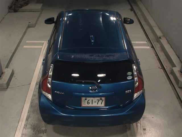Toyota AQUA 2016 7086562-7