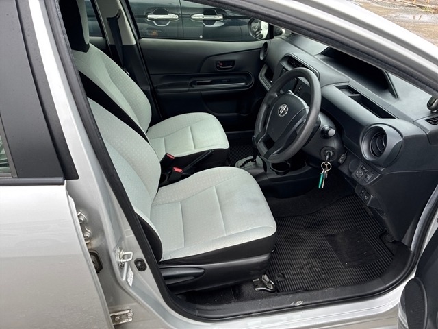 Toyota AQUA 2020 7086589-5