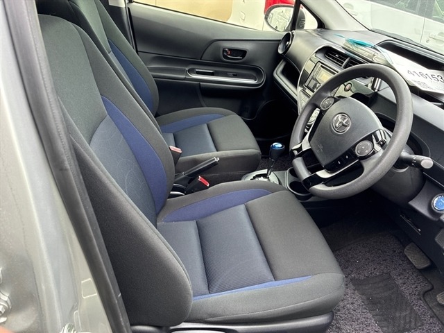 Toyota AQUA 2018 7086597-5