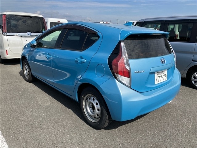 Toyota AQUA 2016 7086614-1