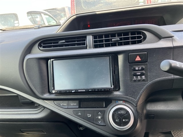 Toyota AQUA 2016 7086614-4