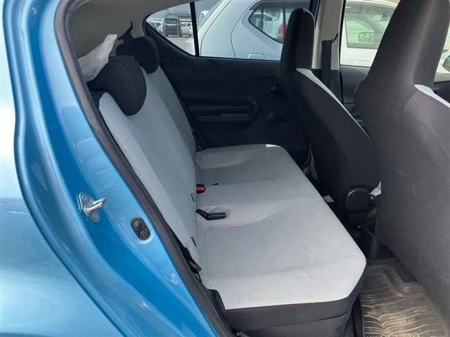Toyota AQUA 2016 7086614-6
