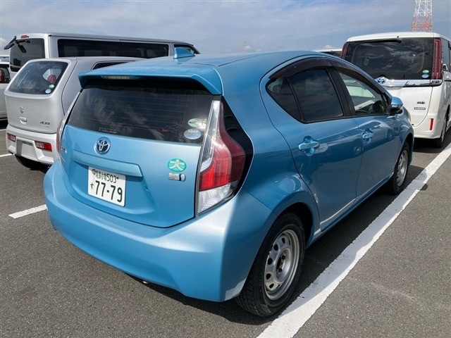 Toyota AQUA 2016 7086614-9