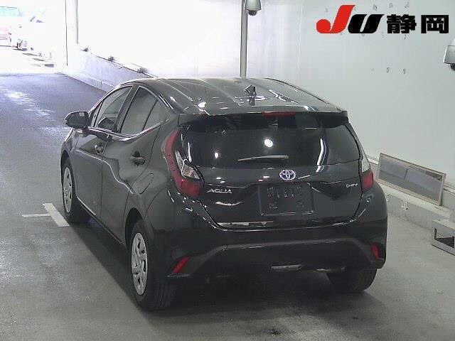 Toyota AQUA 2024 7086654-1