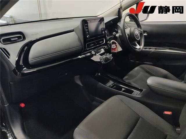 Toyota AQUA 2024 7086654-6