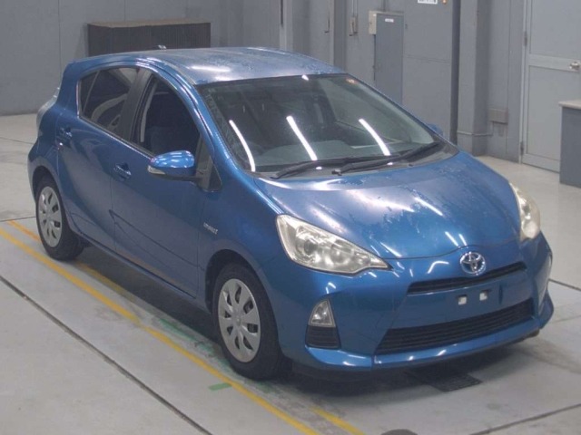 Toyota AQUA 2014 7086684-5