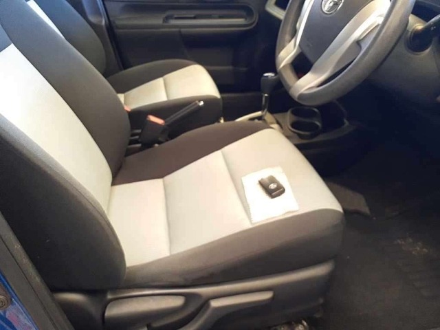 Toyota AQUA 2014 7086684-8
