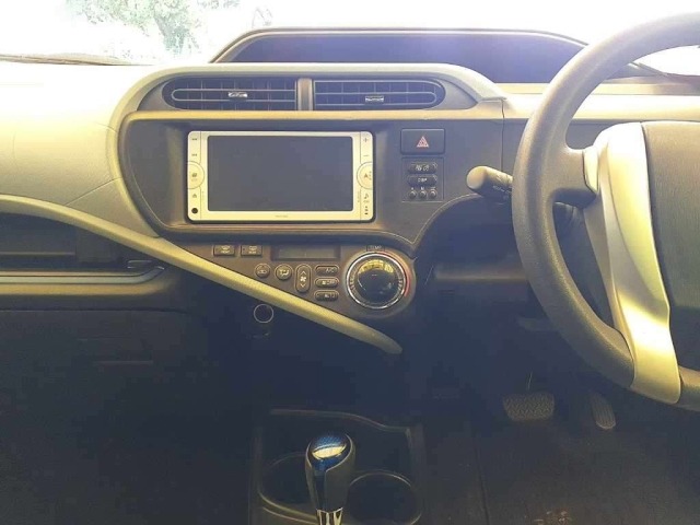 Toyota AQUA 2014 7086684-9