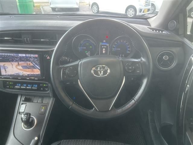 Toyota AURIS 2017 7084990-10